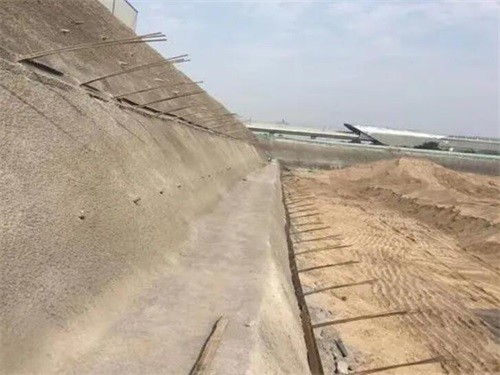 黄陂河道边坡加固